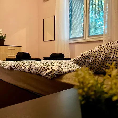 Апартамент Cute And Cozy Flat *
