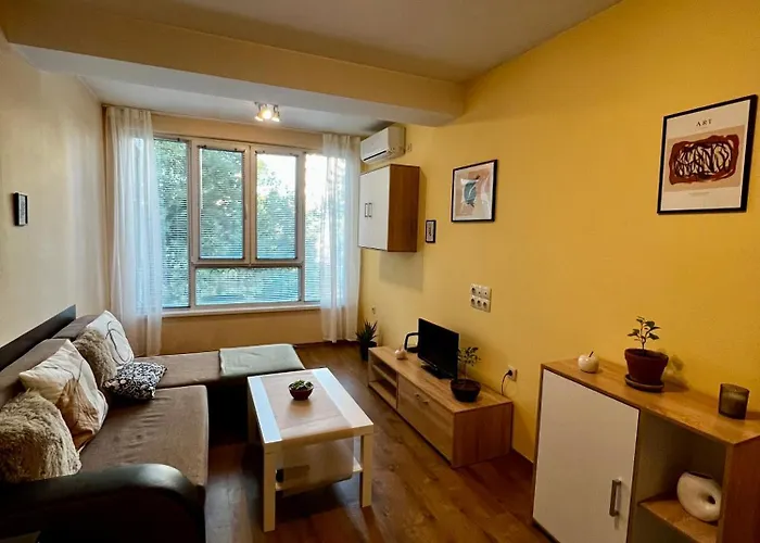 Cute And Cozy Flat Sofia